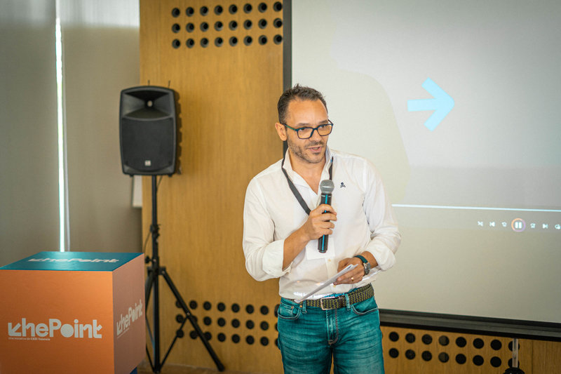 thePoint. Empieza algo bueno (6)[;;;][;;;]