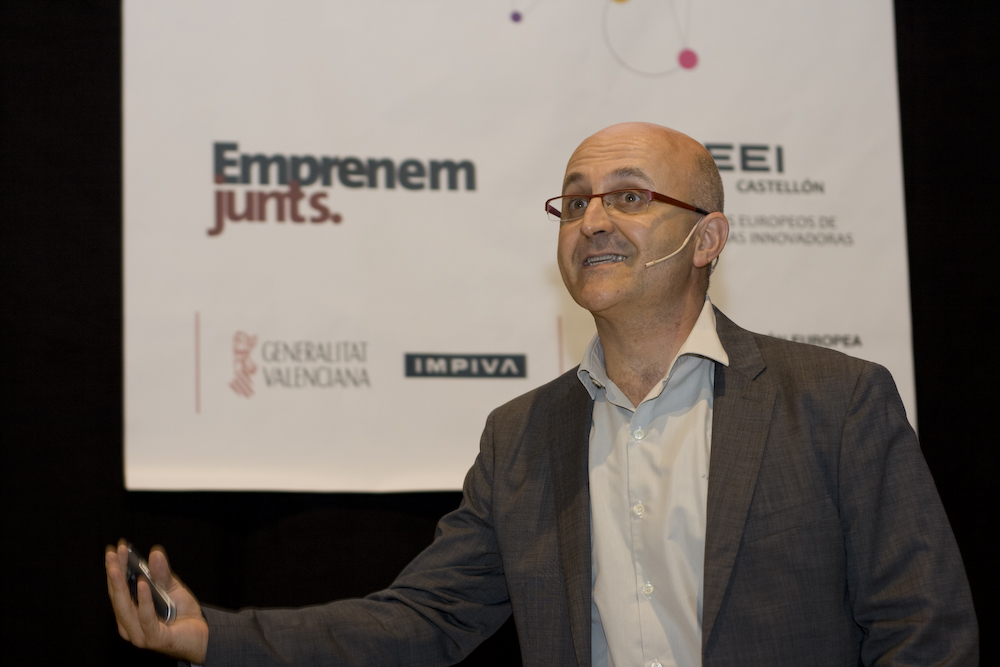 Juan Antonio Bertolín. Moderador Plenario Enrédate Castellón 2011