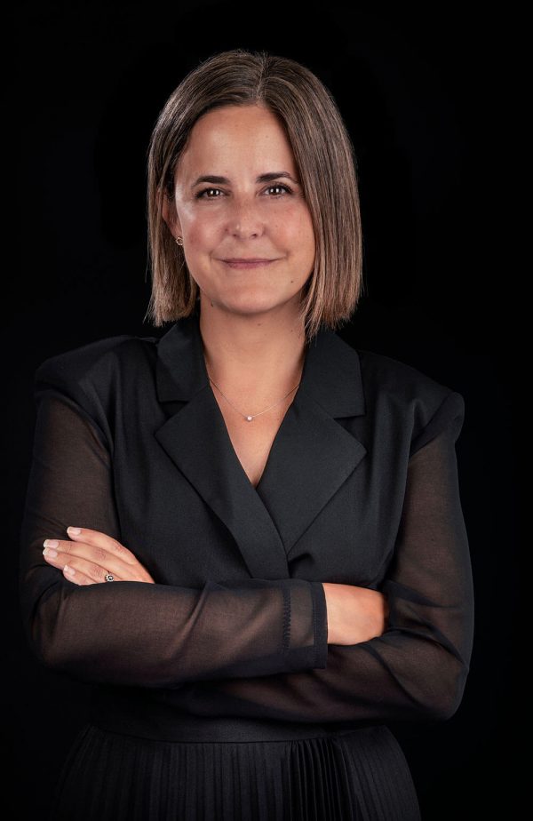 Dra Teresa Núñez-Villaveirán