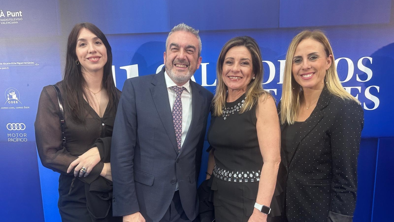 El CEEI Elche asiste a la Gala de los Premios Importantes de Información