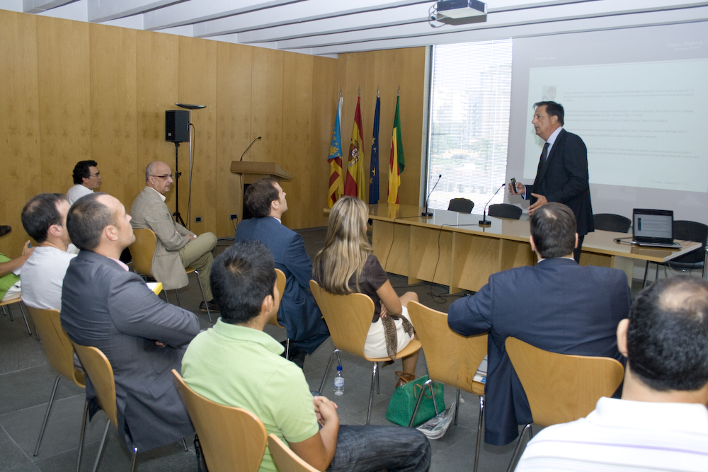 Jornada: Protecci�n del dise�o Industrial. Juli�n Baz�n, Clarke & Modet.co