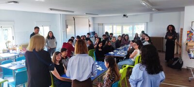 Florida Universit�ria se convierte en laboratorio para recuperar fotograf�as familiares afectadas per la DANA