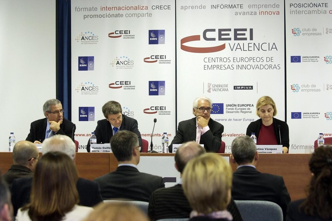 mesa redonda sobre �Emprendedurismo e Innovaci�n