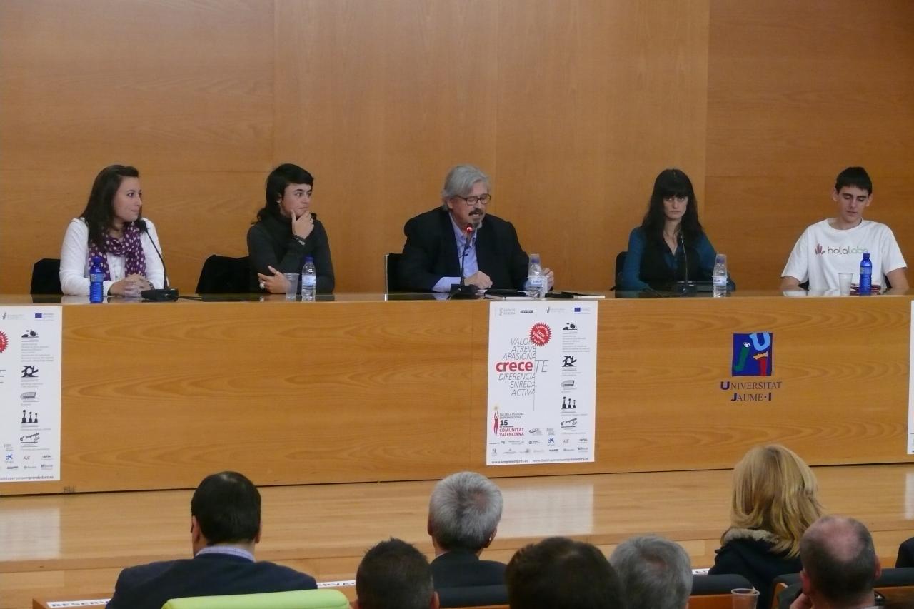 Plenario: “Vivo en el futuro y esto es lo que veo”