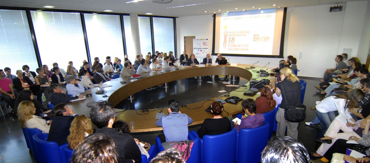 Vista Sesión "Desprender para aprender" DPECV 2010