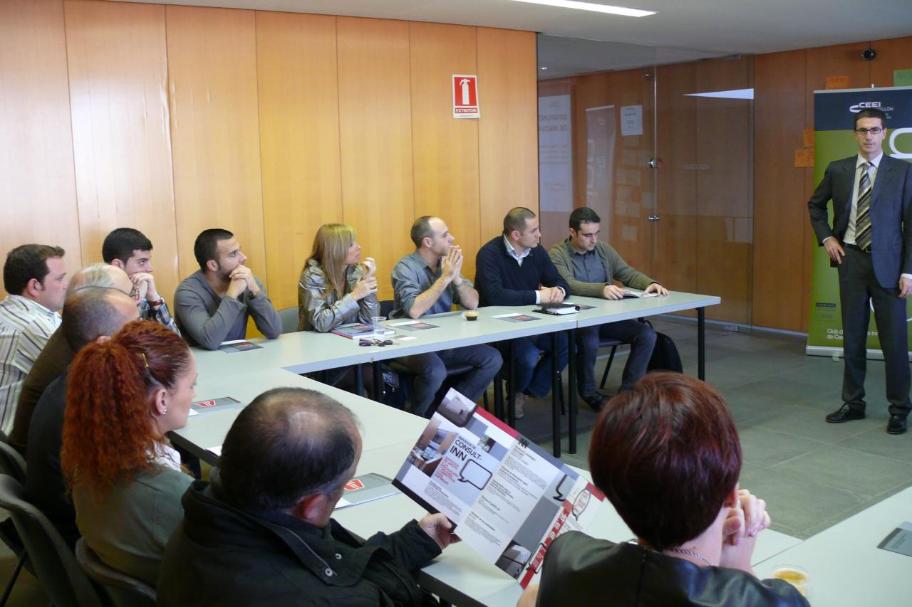 Desayuno de innovaci�n. Justo Vell�n, Director CEEI Castell�n