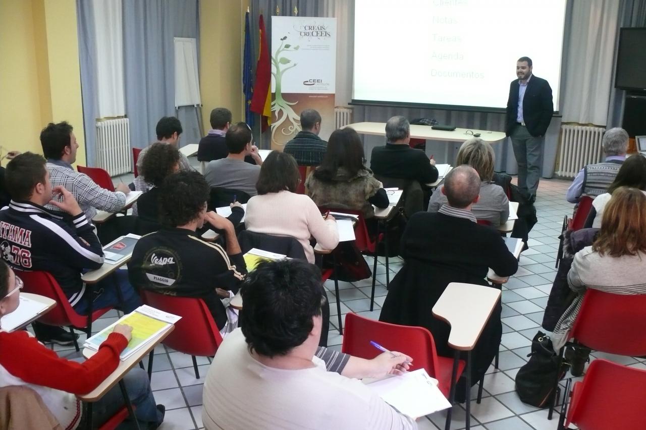Networking 2.0 y Redes Sociales, Vall d'Uix� 02/12/2010