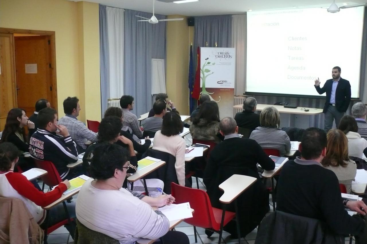 Networking 2.0 y Redes Sociales, Vall d'Uix� 02/12/2010