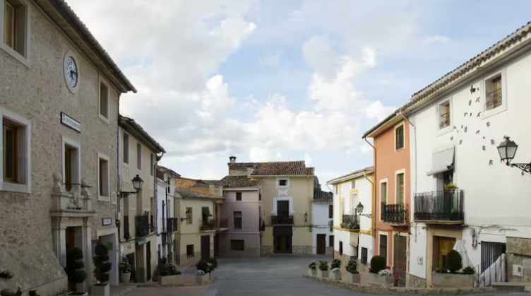 La Diputaci� de Val�ncia destina m�s de 208.000 � a frenar la despoblaci�n en once municipios de la Vall d�Albaida